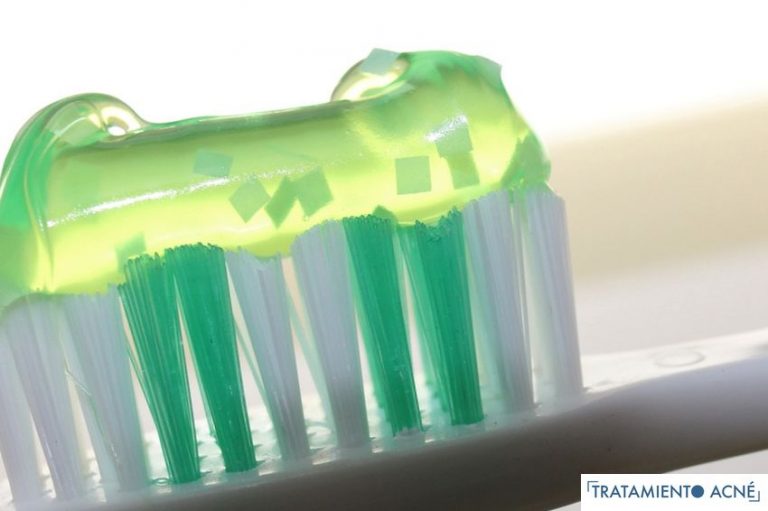 Lee más sobre el artículo ¿Es buena la pasta de dientes para los granos?